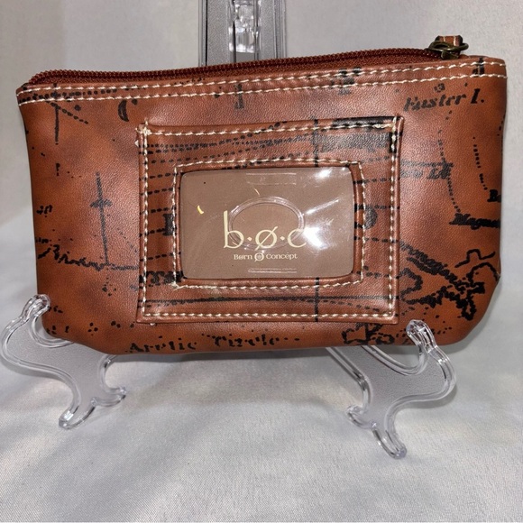 Born Concept Womens World Map Brown Wristlet with attached Strap - Picture 1 of 4